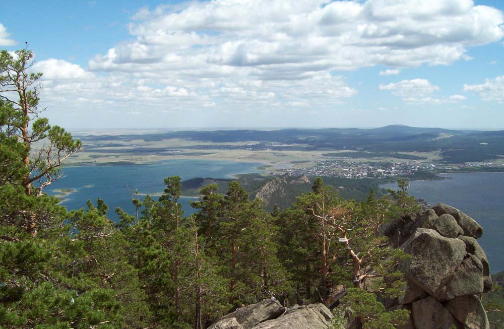 Вид с гор в Бурабае